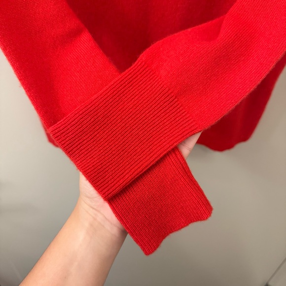 J Crew 100% Cashmere classic-fit crewneck sweater size XS in Red holiday - Picture 6 of 8